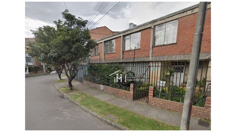 Casa en arriendo Cundinamarca Bogotá El Campin 240 m2 Habitaciones 3 Baños 1 Garajes 2 Precio $4000000