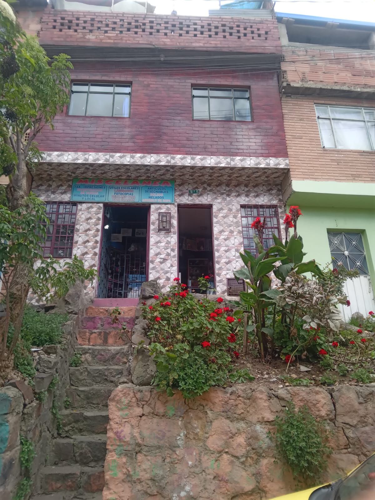 Casa en venta Cundinamarca Bogotá La Escala 3 60 m2 Habitaciones 4 Baños 1 Garajes 0 Precio $400000000