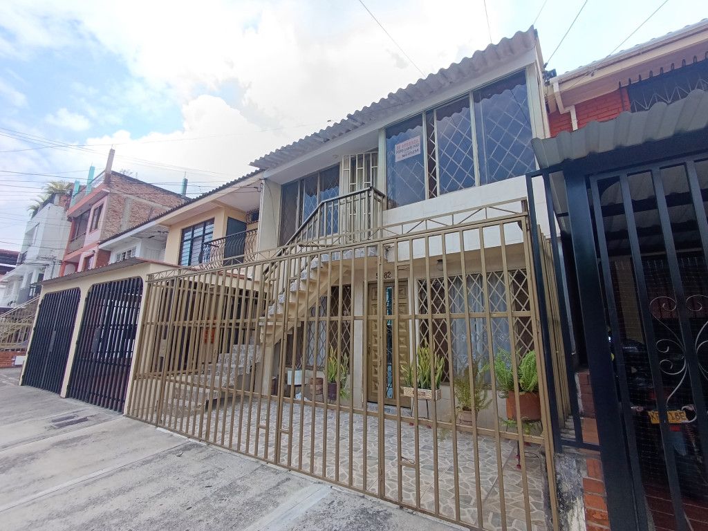 Apartamento en arriendo Valle Del Cauca Cali Los Andes B - La Riviera 70 m2 Habitaciones 3 Baños 2 Garajes 0 Precio $1340000