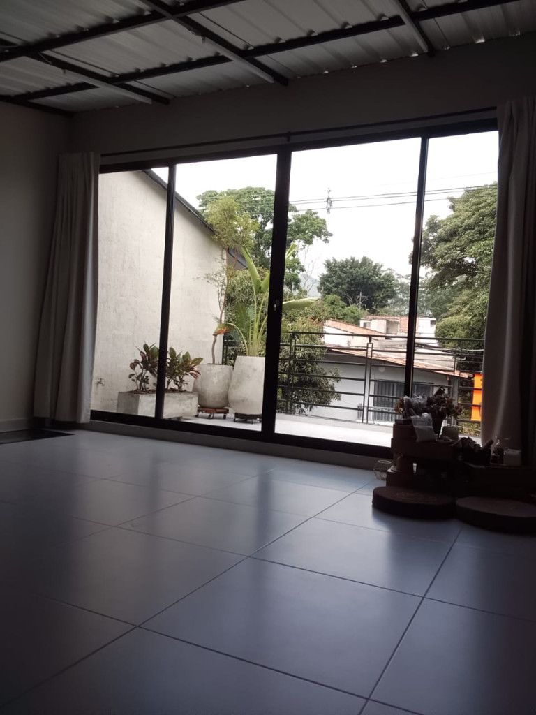 Casa en venta Antioquia Medellín Belalcazar 214 m2 Habitaciones 4 Baños 3 Garajes 1 Precio $970000000