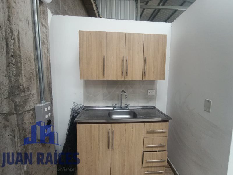 Bodega en arriendo Antioquia Caldas Caldas 600 m2 Habitaciones 0 Baños 3 Garajes 0 Precio $14000000