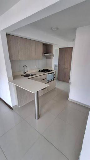 Apartamento en arriendo Antioquia Medellín Urbanizacion Cedros De La Colina 80 m2 Habitaciones 3 Baños 2 Garajes 1 Precio $3800000
