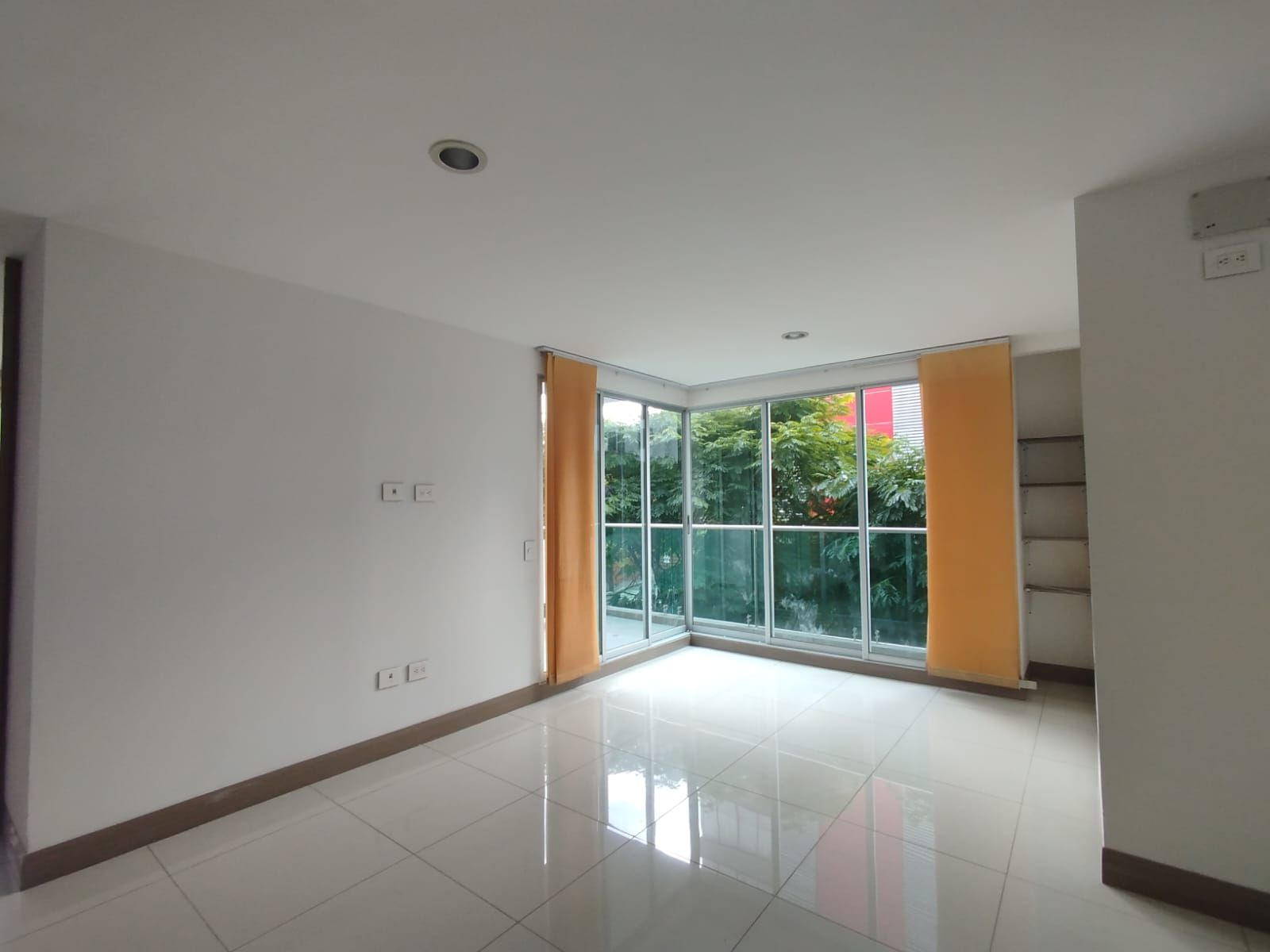 Apartamento en arriendo Risaralda Pereira Los Angeles 90 m2 Habitaciones 3 Baños 2 Garajes 1 Precio $2900000