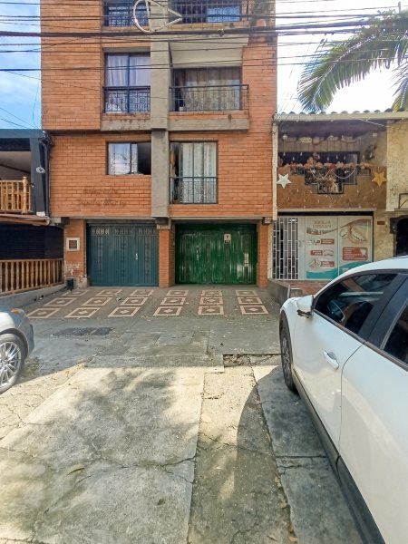 Apartamento en arriendo Antioquia Medellín La Gloria 75 m2 Habitaciones 2 Baños 2 Garajes 1 Precio $2800000