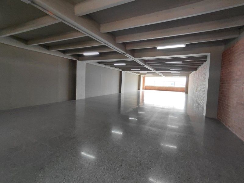 Oficina en arriendo Antioquia Medellín Shellmar 27721 m2 Habitaciones 0 Baños 1 Garajes 3 Precio $20084490