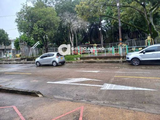 Casa en venta Santander Barrancabermeja El Castillo 160 m2 Habitaciones 4 Baños 3 Garajes 2 Precio $670000000