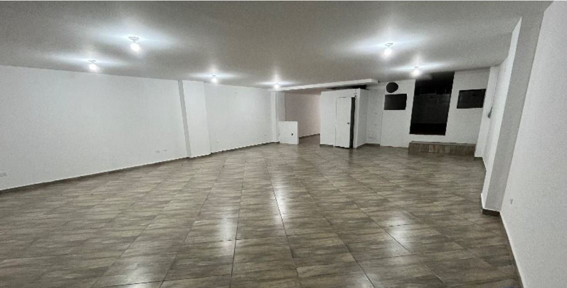 Local en arriendo Antioquia Envigado El Dorado 155 m2 Habitaciones 0 Baños 2 Garajes 0 Precio $9500000
