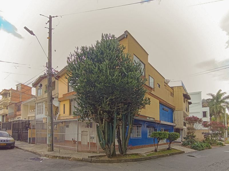 Local en arriendo Antioquia Medellín La Floresta 28 m2 Habitaciones 0 Baños 1 Garajes 0 Precio $1800000