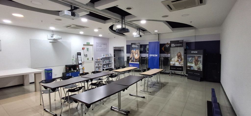 Local en arriendo Cundinamarca Bogotá Chico Norte Et Iii 261 m2 Habitaciones 0 Baños 2 Garajes 2 Precio $35232327