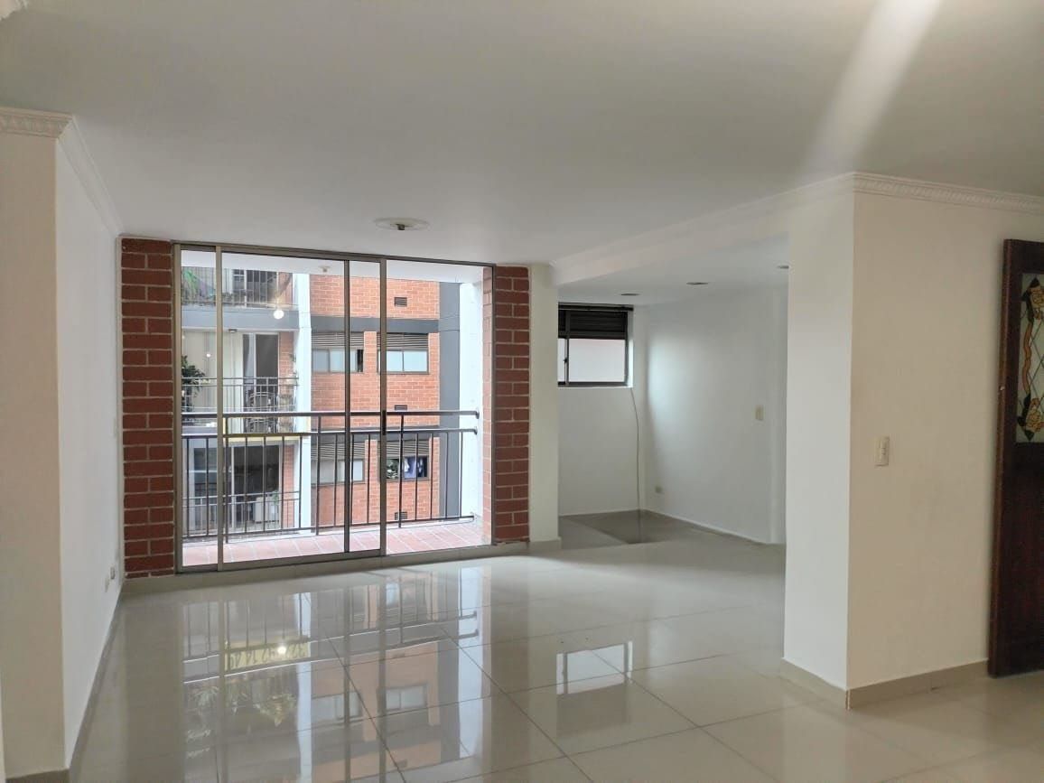 Apartamento en arriendo Antioquia Envigado Orense 97 m2 Habitaciones 3 Baños 2 Garajes 1 Precio $3950000