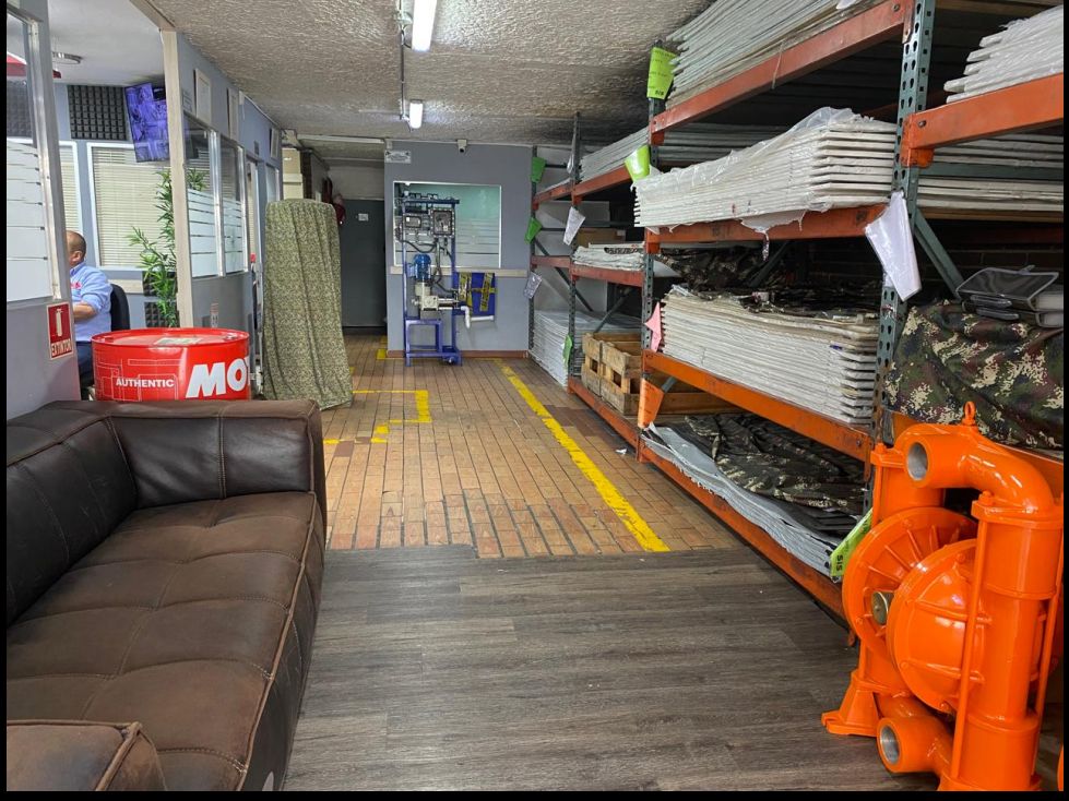 Bodega en arriendo Cundinamarca Bogotá Estación Central 275 m2 Habitaciones 0 Baños 3 Garajes 0 Precio $12000000