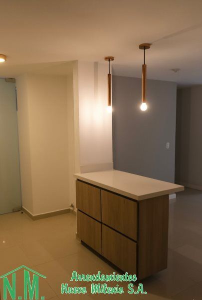 Apartamento en arriendo Antioquia Envigado Uribe Ángel 100 m2 Habitaciones 3 Baños 2 Garajes 1 Precio $4000000