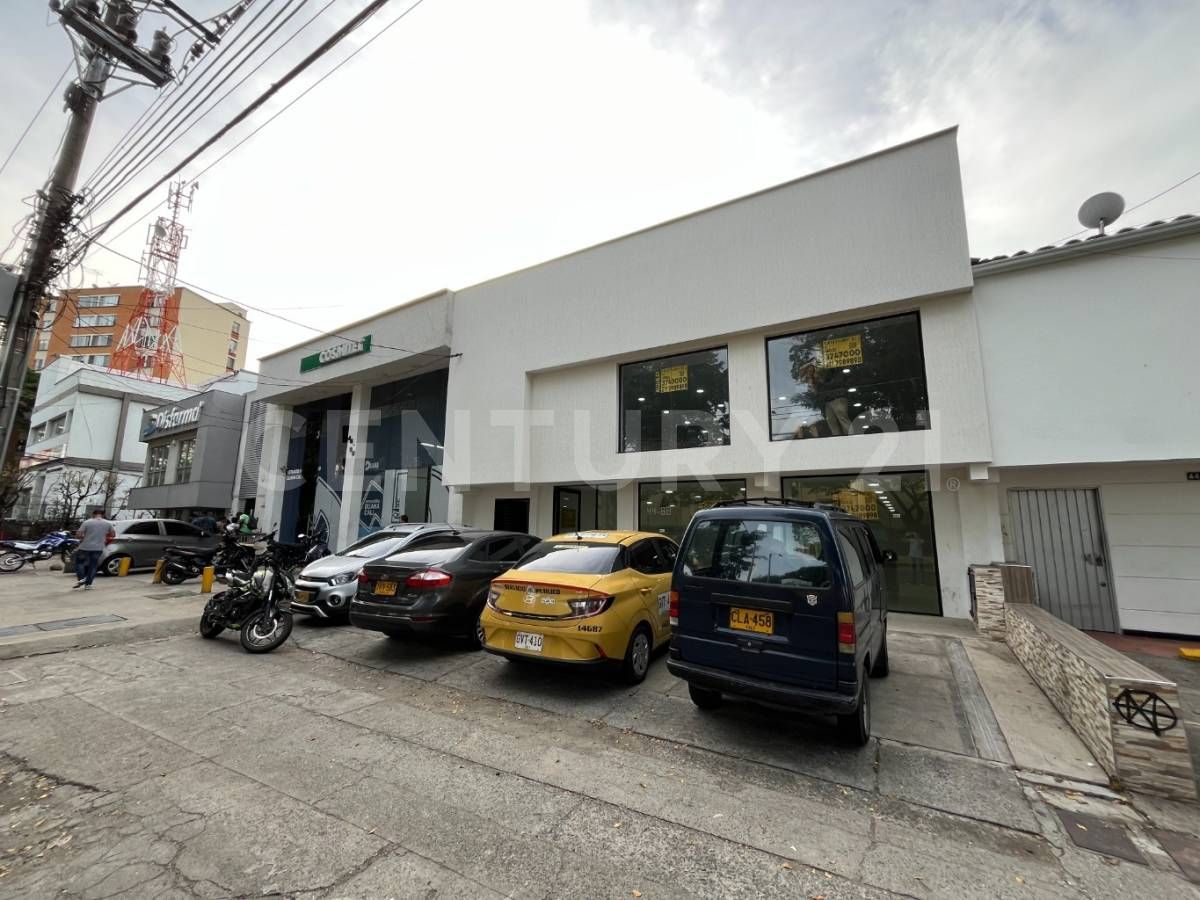 Local en arriendo Valle Del Cauca Cali Tequendama 263 m2 Habitaciones 0 Baños 2 Garajes 4 Precio $9000000