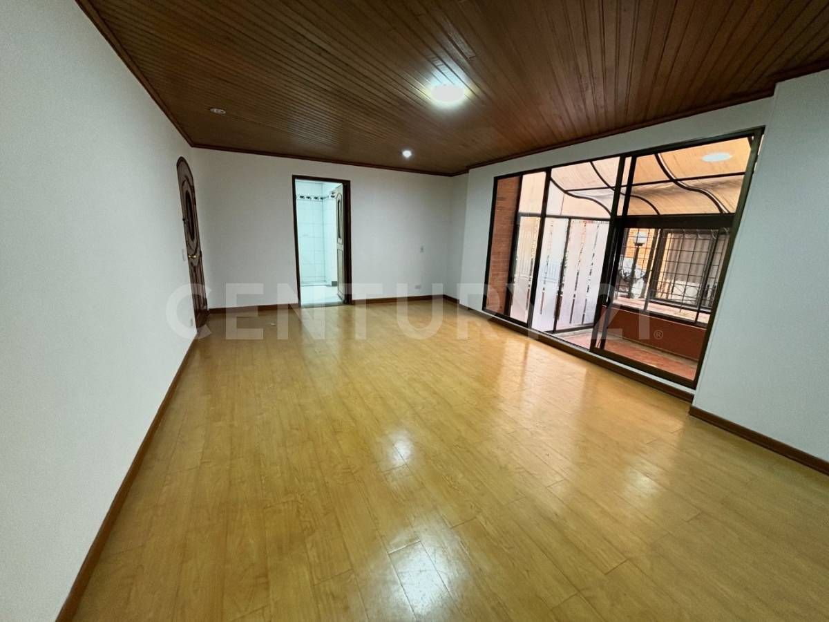 Apartamento en arriendo Cundinamarca Bogotá Chico Norte Et Iii 65 m2 Habitaciones 1 Baños 2 Garajes 1 Precio $3400000
