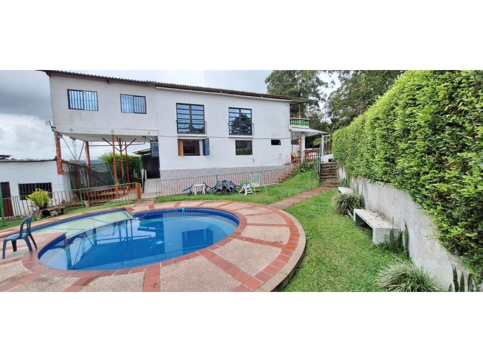 Finca en venta Quindío Armenia Armenia 350 m2 Habitaciones 8 Baños 7 Garajes 4 Precio $1150000000