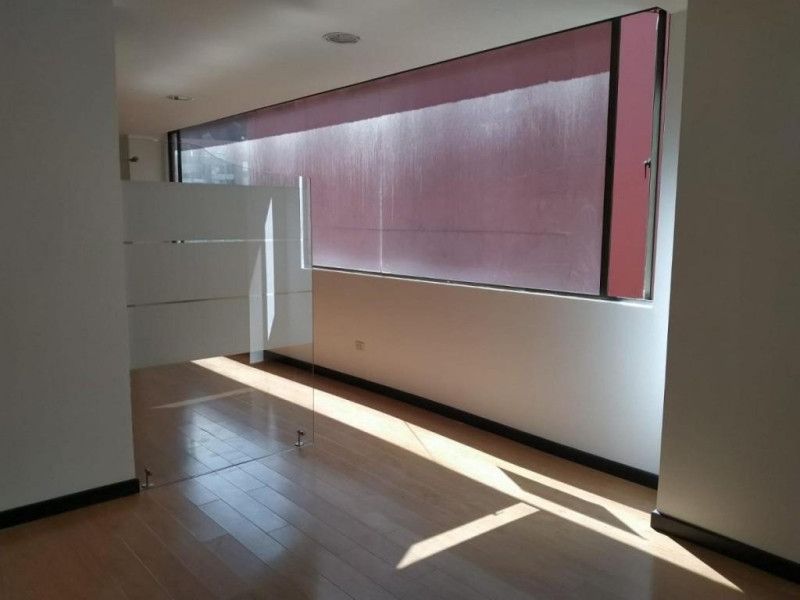 Oficina en venta Cundinamarca Bogotá Santa Barbara Oriental 32 m2 Habitaciones 0 Baños 1 Garajes 1 Precio $300000000