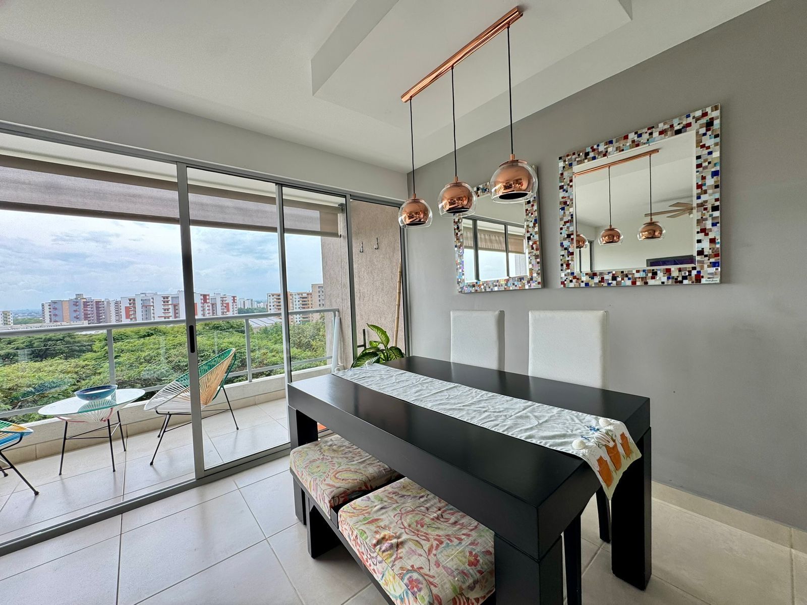 Apartamento en venta Valle Del Cauca Cali Menga 134 m2 Habitaciones 3 Baños 4 Garajes 2 Precio $925000000