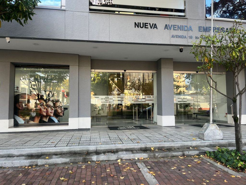 Local en venta Cundinamarca Bogotá San Patricio 117 m2 Habitaciones 0 Baños 0 Garajes 0 Precio $1950000000