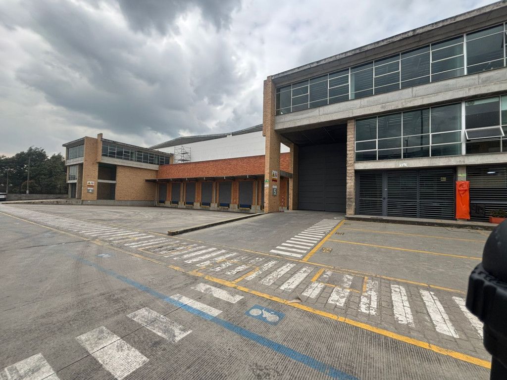 Bodega en arriendo Cundinamarca Bogotá El Porvenir 2264 m2 Habitaciones 0 Baños 2 Garajes 0 Precio $75568479