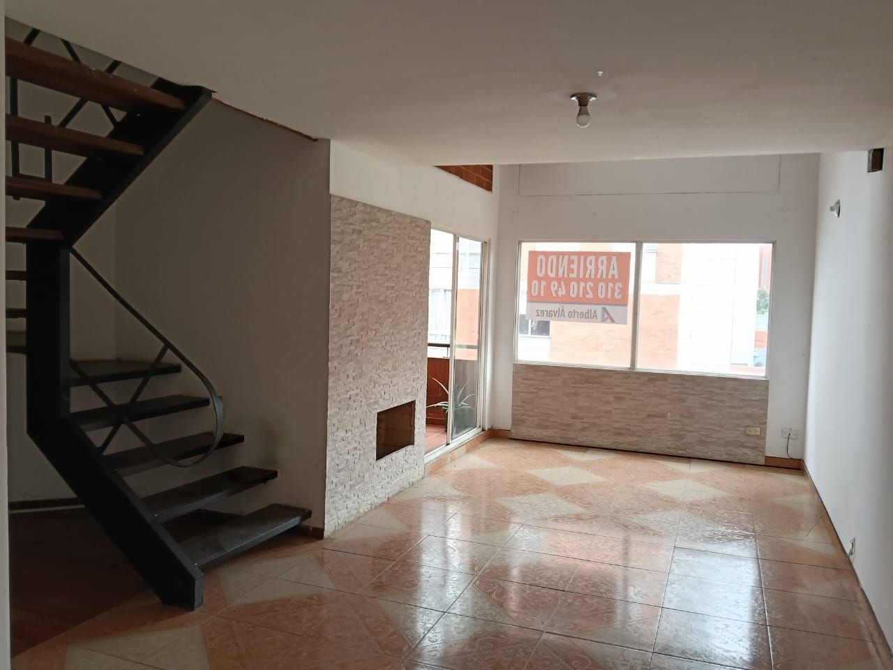 Casa en arriendo Cundinamarca Bogotá Villa Alsacia 127 m2 Habitaciones 3 Baños 2 Garajes 1 Precio $3150000