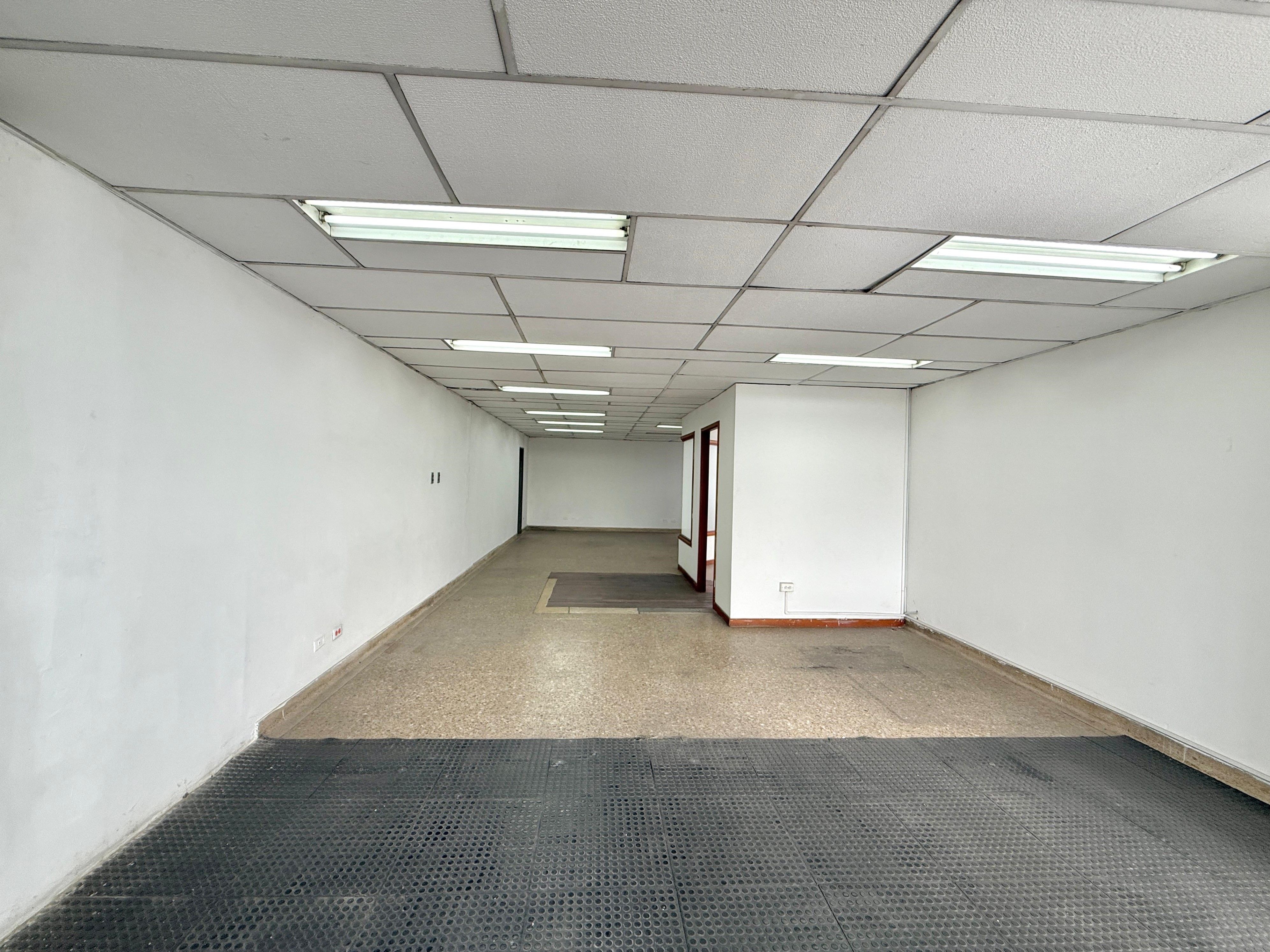 Local en arriendo Risaralda Dosquebradas Guadalupe 82 m2 Habitaciones 0 Baños 1 Garajes 0 Precio $2350000