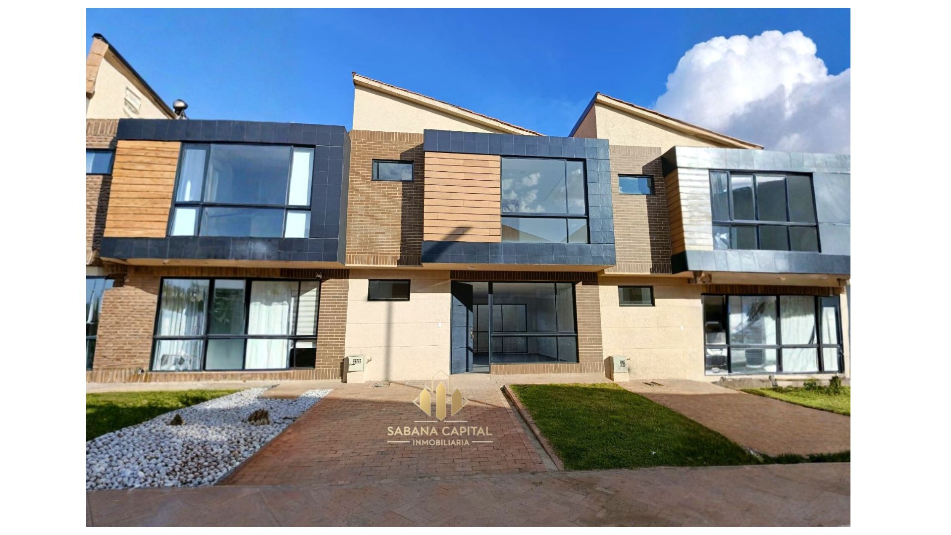 Casa en venta Cundinamarca Zipaquirá Br San Rafael 100 m2 Habitaciones 3 Baños 3 Garajes 2 Precio $500000000