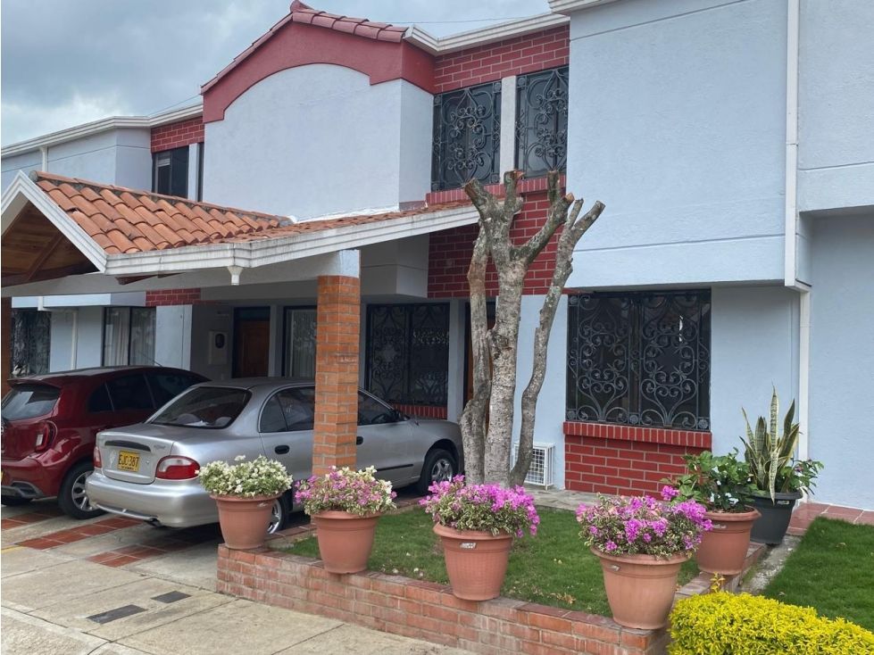 Casa en venta Santander Floridablanca Cañaveral Alto 240 m2 Habitaciones 3 Baños 3 Garajes 2 Precio $480000000