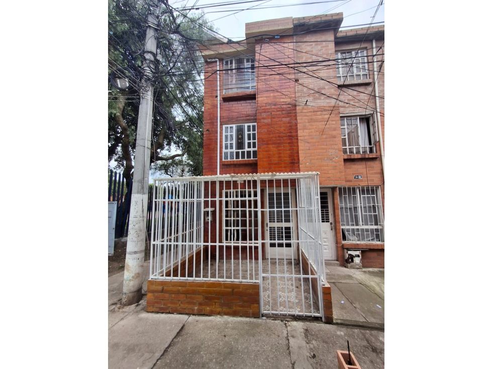 Casa en venta Cundinamarca Mosquera Ub Altos De San Juan 72 m2 Habitaciones 4 Baños 3 Garajes 0 Precio $280000000