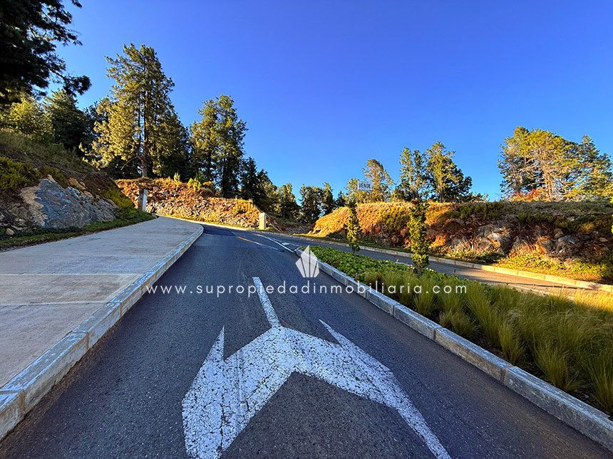 Lote en venta Antioquia Envigado Envigado 0 m2 Habitaciones 0 Baños 0 Garajes 0 Precio $1850000000