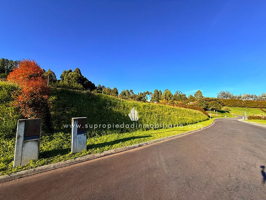 Lote en venta Antioquia Envigado Envigado 0 m2 Habitaciones 0 Baños 0 Garajes 0 Precio $1333000000