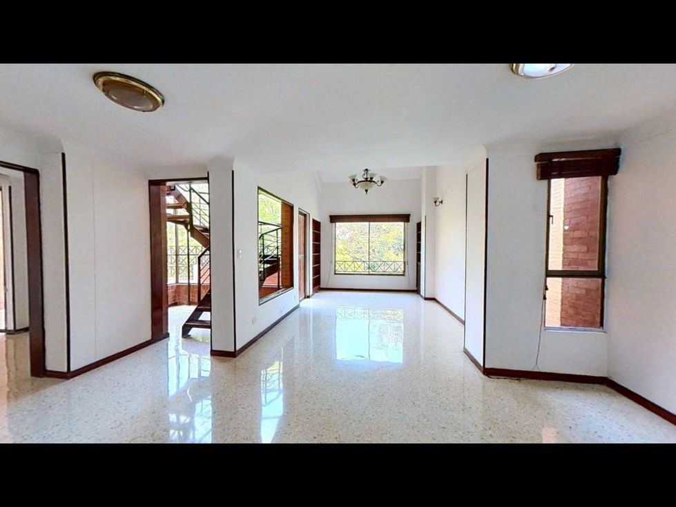 Apartamento en venta Valle Del Cauca Cali El Ingenio 205 m2 Habitaciones 4 Baños 4 Garajes 2 Precio $620000000