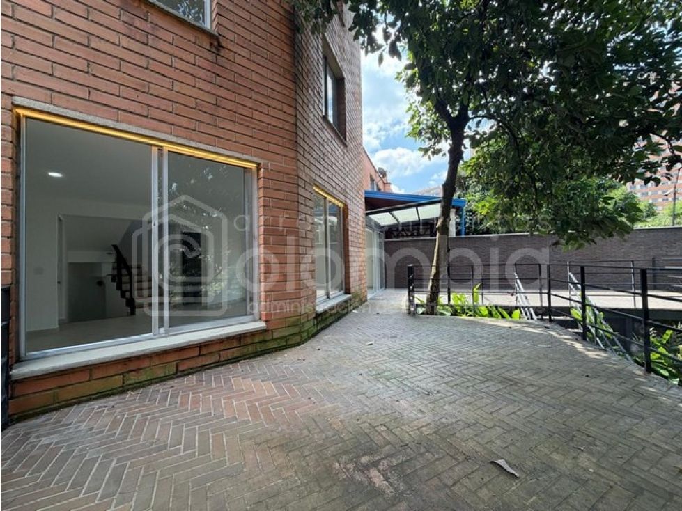 Casa en arriendo Antioquia Medellín Los Balsos No1 280 m2 Habitaciones 4 Baños 4 Garajes 2 Precio $11500000