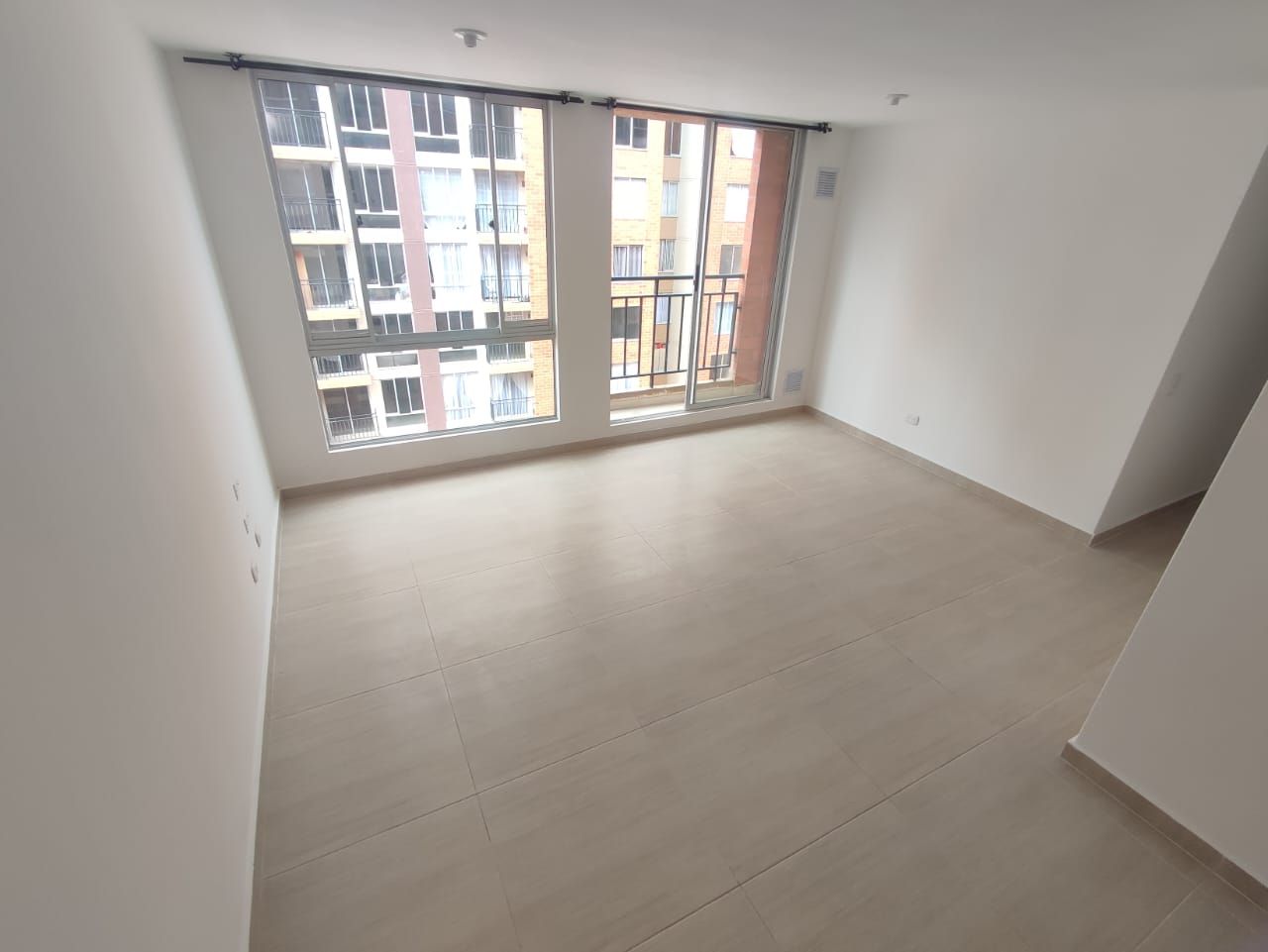 Apartamento en arriendo Cundinamarca Madrid Villa Urbania 64 m2 Habitaciones 3 Baños 2 Garajes 0 Precio $950000