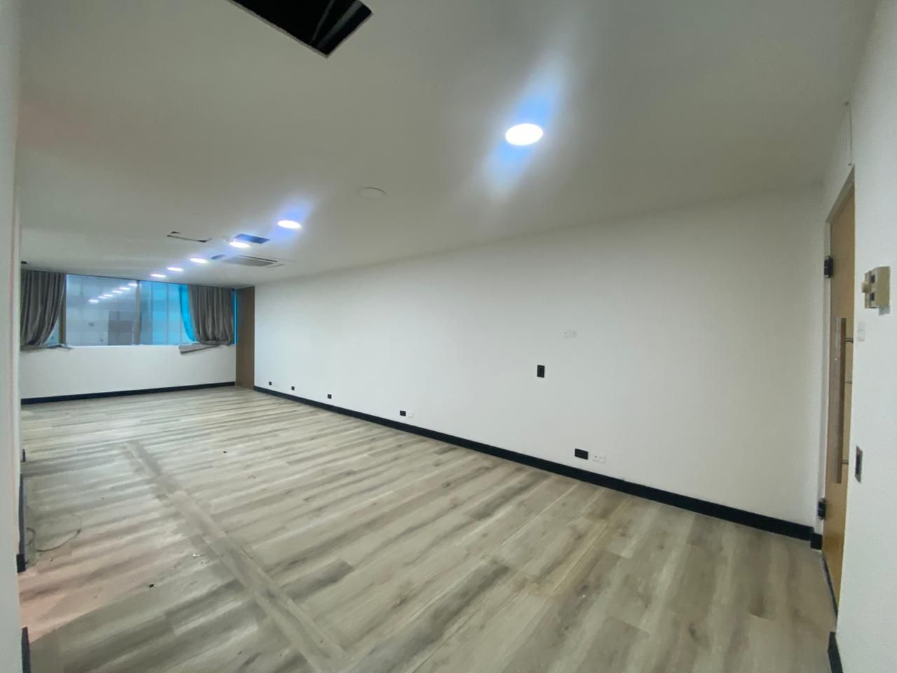 Oficina en arriendo Antioquia Medellín Villa Guadalupe 56 m2 Habitaciones 0 Baños 1 Garajes 1 Precio $5800000