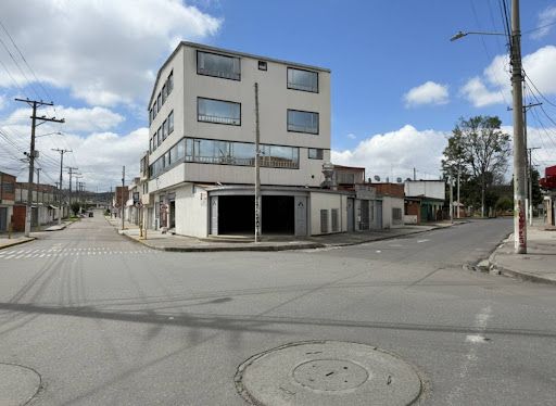 Local en arriendo Cundinamarca Bogotá Autopista Muzu 0riental 114 m2 Habitaciones 0 Baños 2 Garajes 0 Precio $5500000