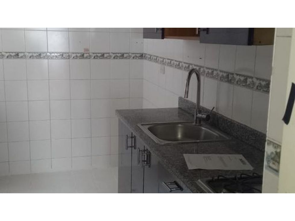 Apartamento en venta Cundinamarca Bogotá Cedro Madeiras 64 m2 Habitaciones 3 Baños 2 Garajes 2 Precio $450000000