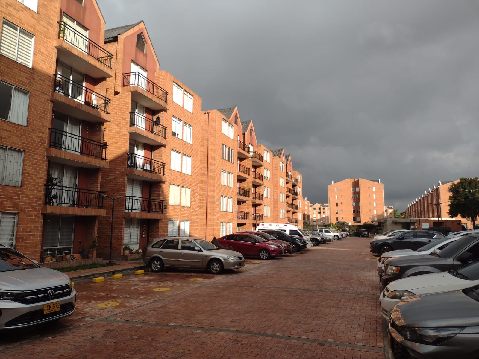 Apartamento en venta Cundinamarca Bogotá Cjr Los Arces Rojos 65 m2 Habitaciones 3 Baños 2 Garajes 1 Precio $430000000