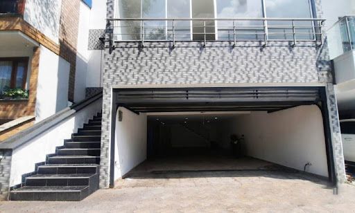 Casa en arriendo Antioquia Sabaneta Sabaneta 300 m2 Habitaciones 4 Baños 7 Garajes 2 Precio $7000000