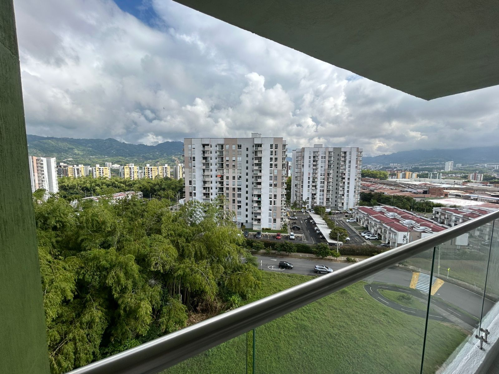 Apartamento en arriendo Risaralda Dosquebradas La Badea 76 m2 Habitaciones 2 Baños 2 Garajes 1 Precio $2500000