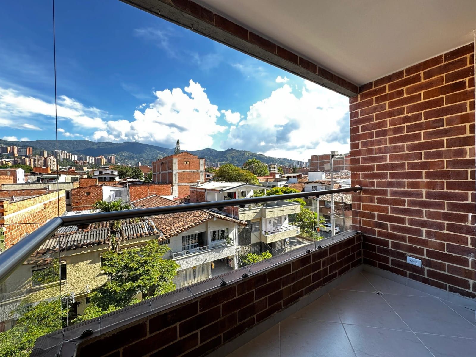 Apartamento en venta Antioquia Envigado La Magnolia 150 m2 Habitaciones 3 Baños 2 Garajes 1 Precio $750000000