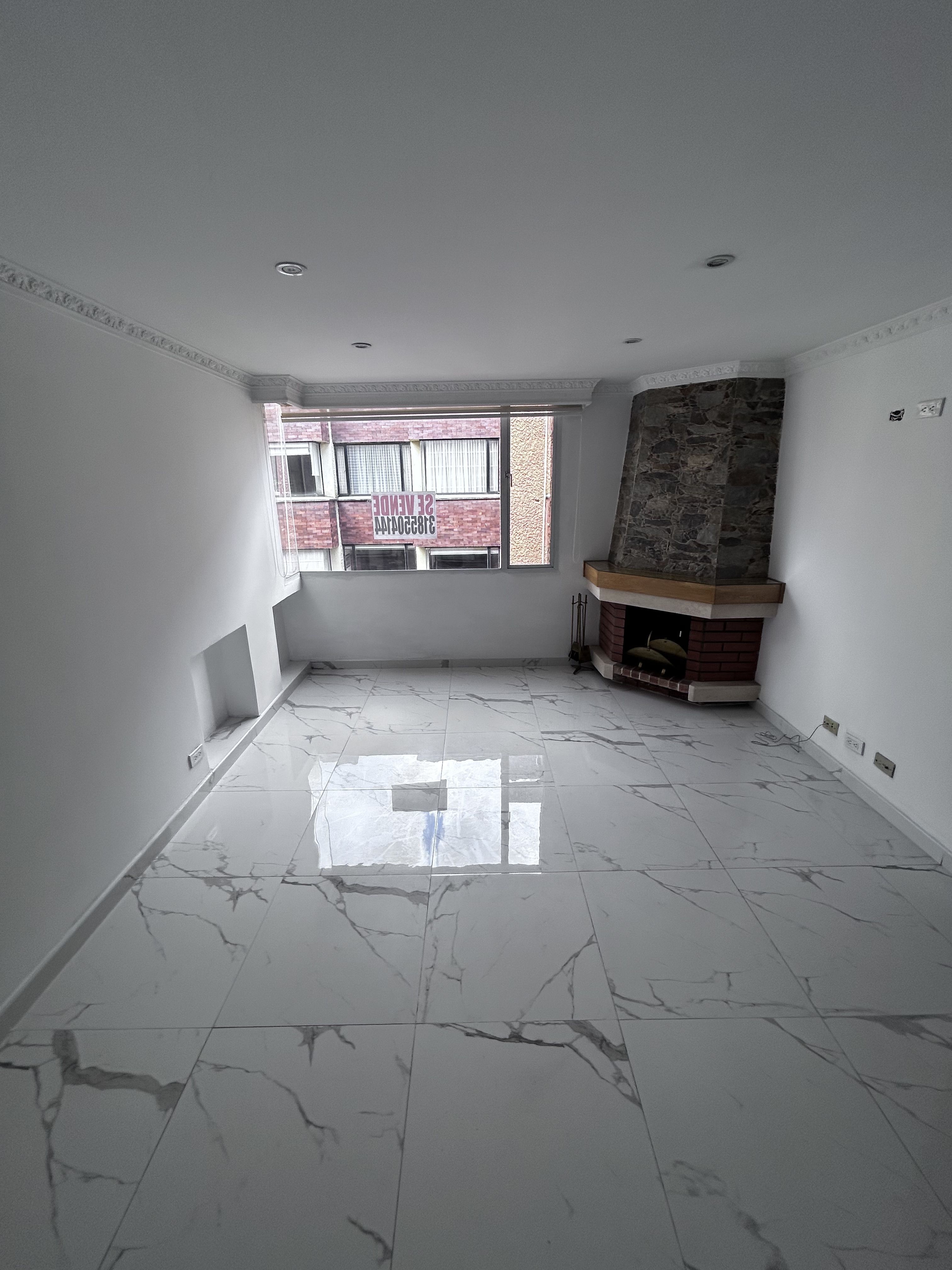 Apartamento en venta Cundinamarca Bogotá Cjr Rincon De Iberia 78 m2 Habitaciones 3 Baños 3 Garajes 2 Precio $450000000