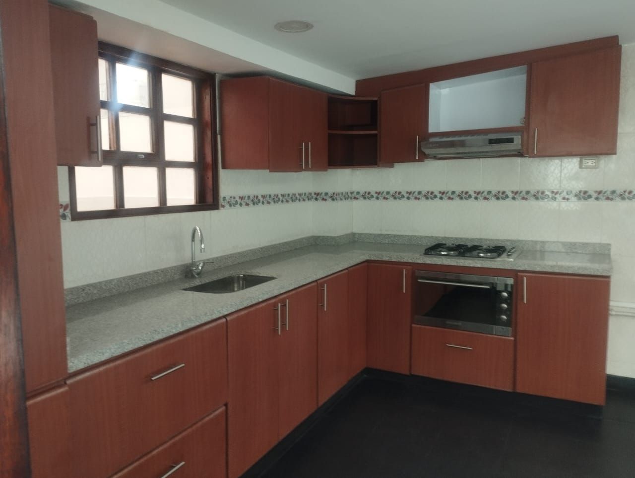 Apartamento en arriendo Cundinamarca Bogotá Chapinero Sur Occidental 120 m2 Habitaciones 3 Baños 2 Garajes 1 Precio $4090000