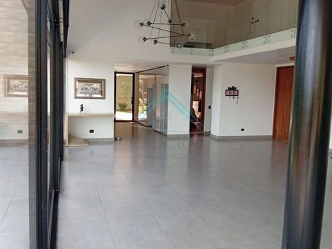Casa Campestre en arriendo Antioquia Rionegro Cuatro Esquinas 6300 m2 Habitaciones 5 Baños 5 Garajes 0 Precio $23000000