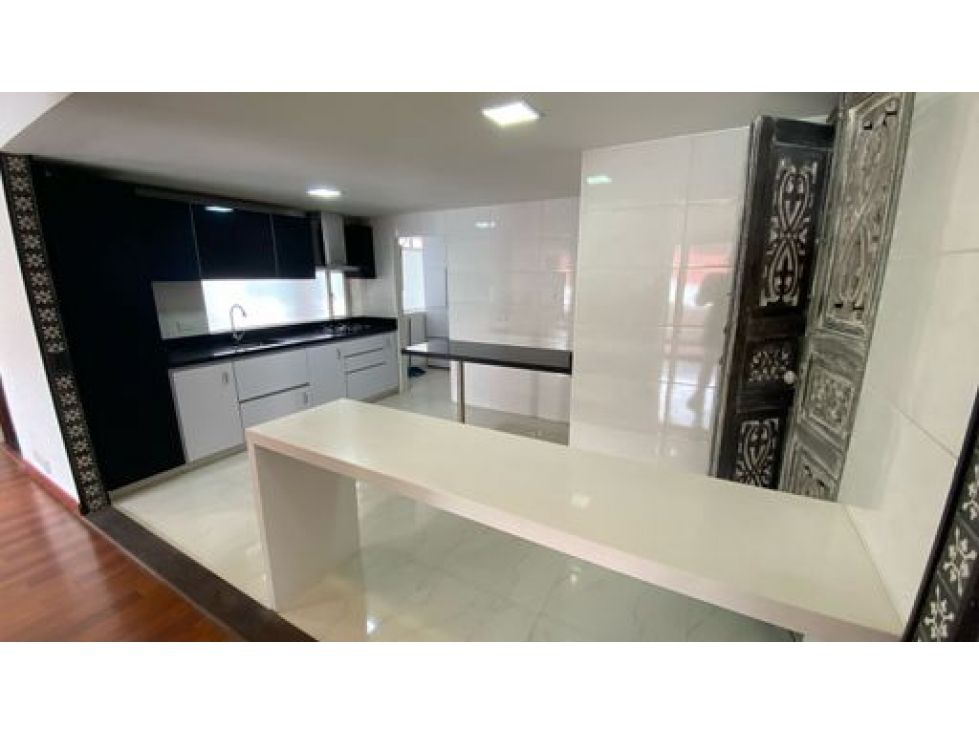 Apartamento en venta Cundinamarca Bogotá Lisboa 120 m2 Habitaciones 3 Baños 2 Garajes 1 Precio $540000000