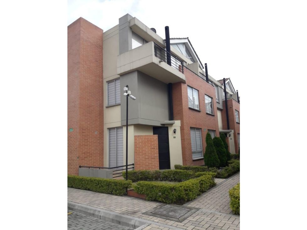 Casa en venta Cundinamarca Mosquera Cr Reservas De Mallorca Ii 107 m2 Habitaciones 4 Baños 3 Garajes 2 Precio $450000000