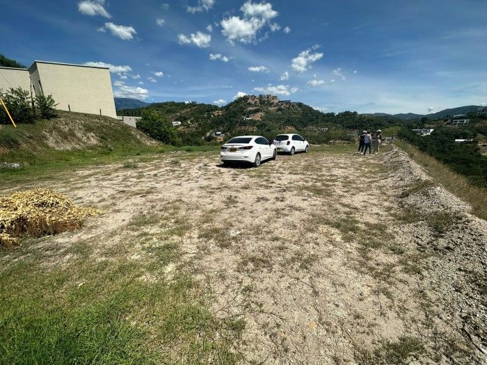 Local en venta Antioquia Sopetrán Sopetran 2700 m2 Habitaciones 0 Baños 0 Garajes 5 Precio $350000000