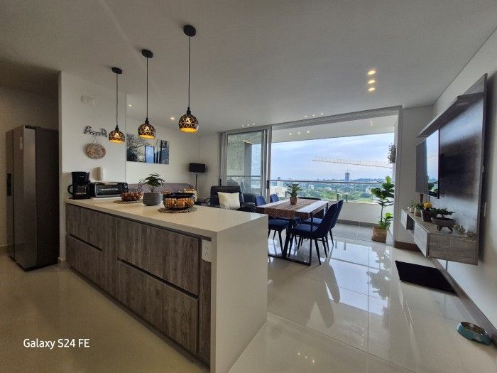 Apartamento en venta Valle Del Cauca Cali Parcelacion Cerros La Buitrera 94 m2 Habitaciones 3 Baños 2 Garajes 2 Precio $640000000