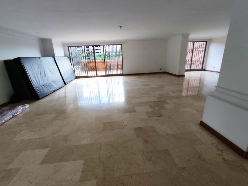 Apartamento en venta Antioquia Medellín Asomadera No2 154 m2 Habitaciones 3 Baños 4 Garajes 2 Precio $1500000000
