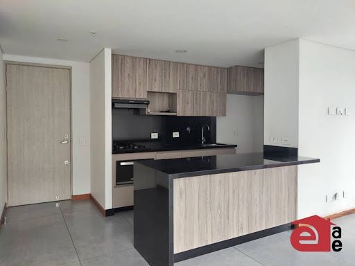 Apartamento en arriendo Antioquia Envigado La Inmaculada 90 m2 Habitaciones 3 Baños 2 Garajes 2 Precio $5200000