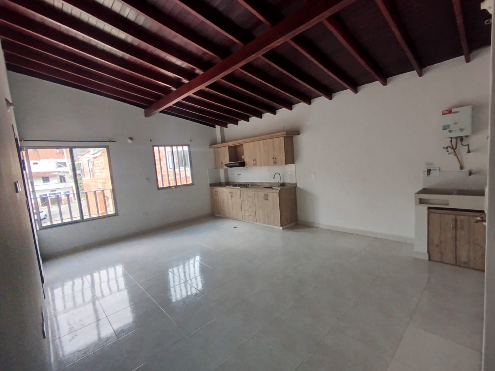 Apartamento en arriendo Antioquia Medellín La Floresta 63 m2 Habitaciones 2 Baños 2 Garajes 0 Precio $2000000